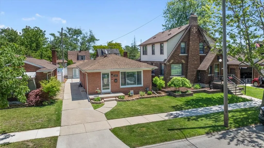 1809 12th Street Wyandotte City MI 48192