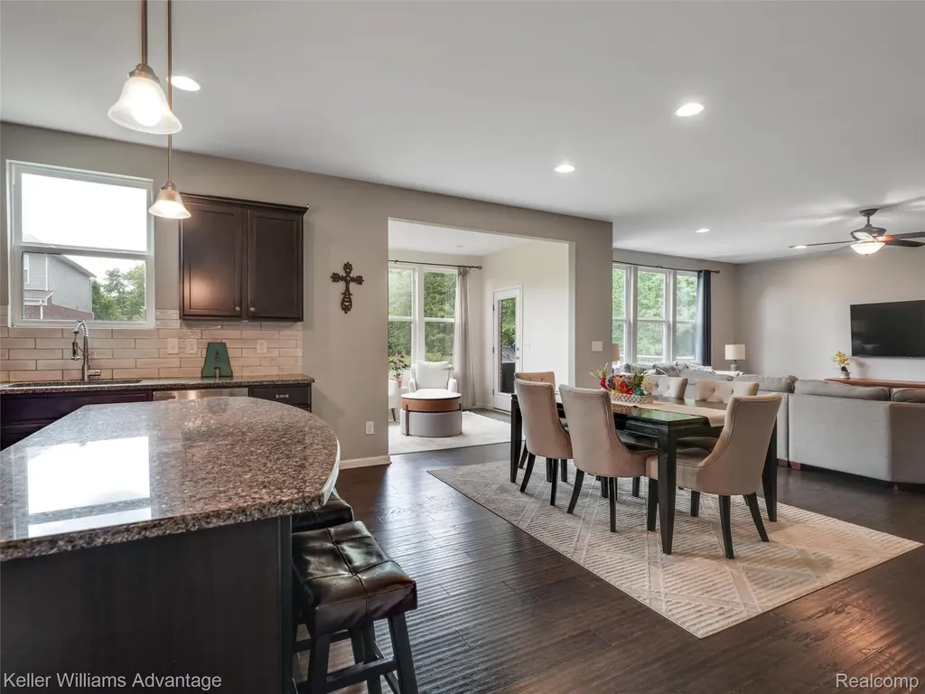 6121 Braemore Court Canton Charter Township MI 48187