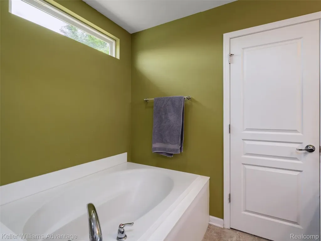 6121 Braemore Court Canton Charter Township MI 48187
