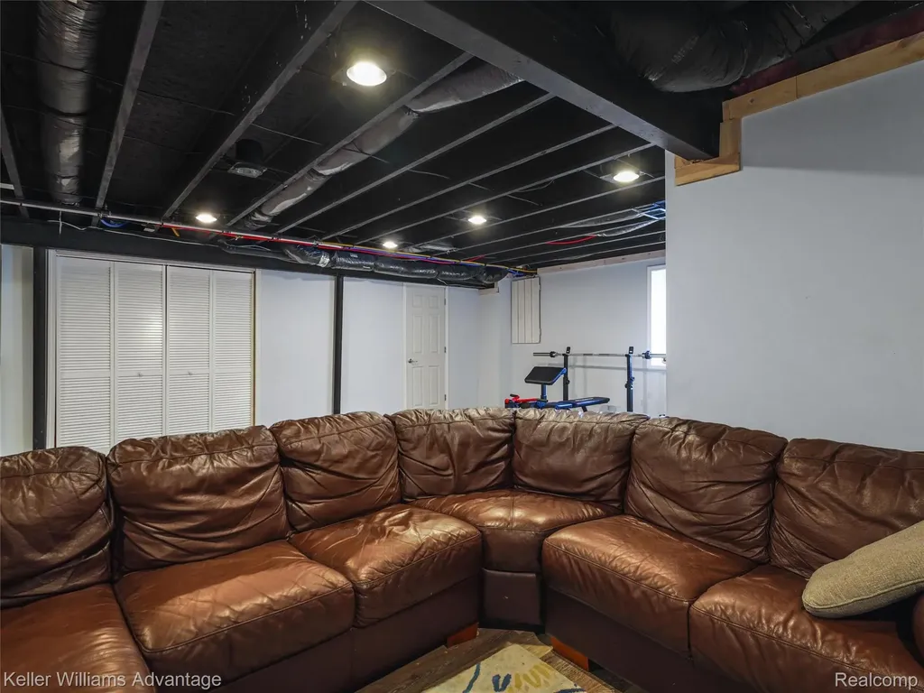 6121 Braemore Court Canton Charter Township MI 48187