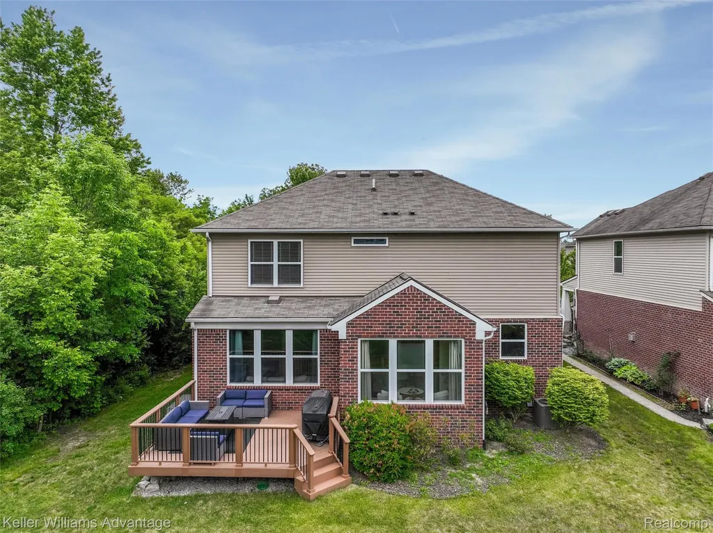 6121 Braemore Court Canton Charter Township MI 48187