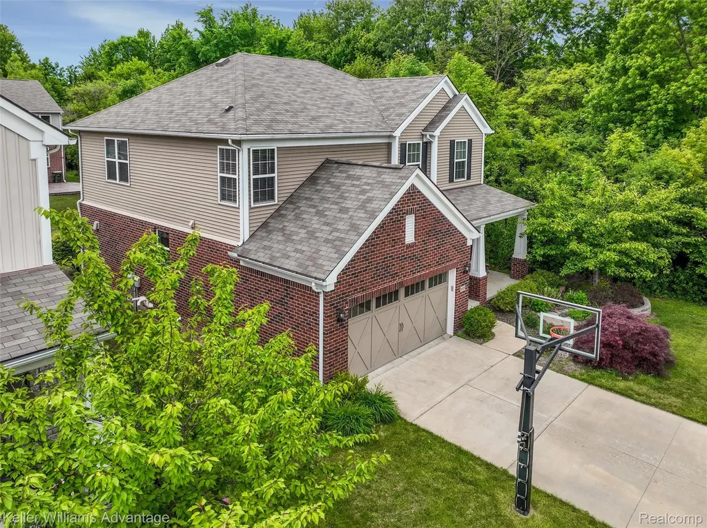 6121 Braemore Court Canton Charter Township MI 48187
