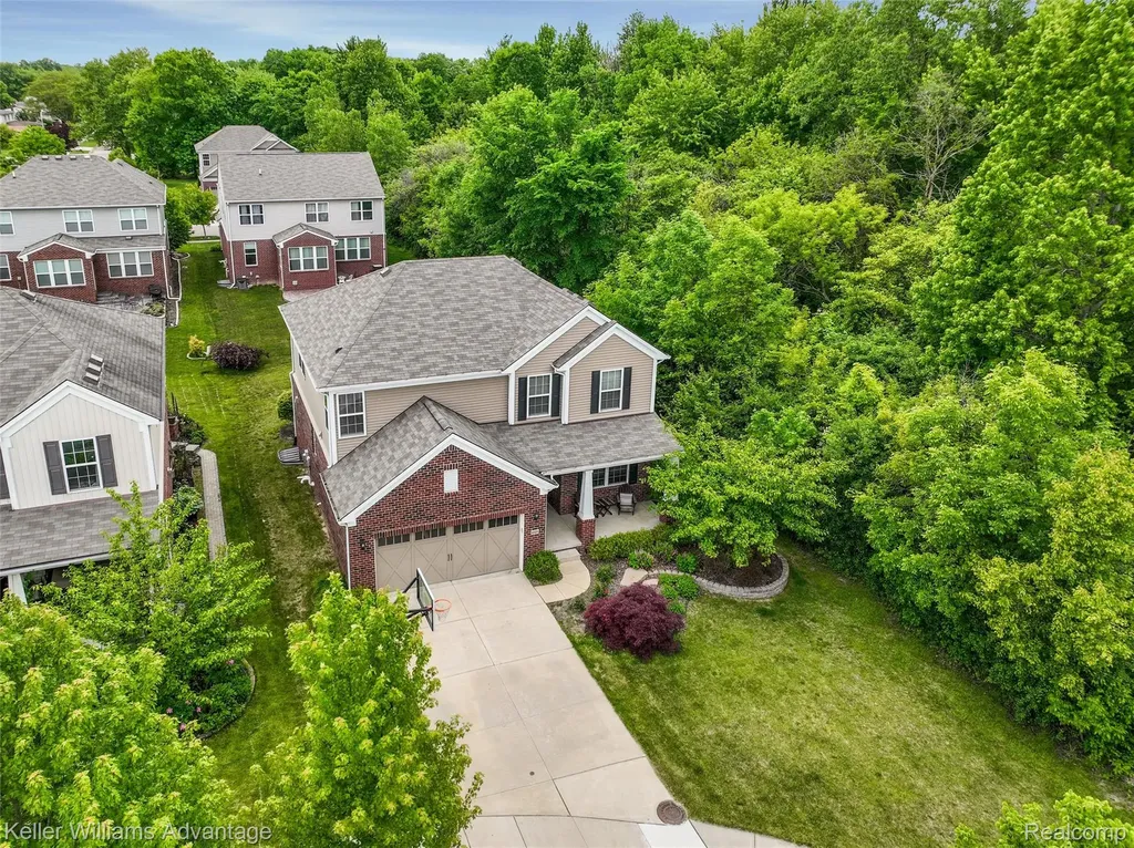 6121 Braemore Court Canton Charter Township MI 48187