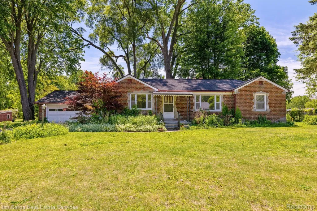 4800 Chicago Road Warren City MI 48092