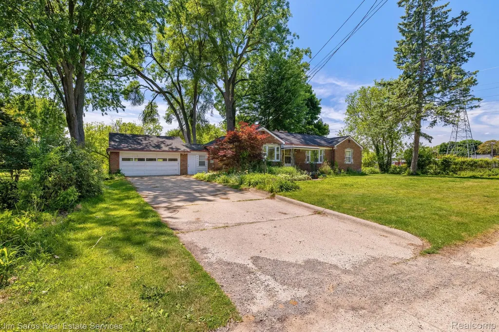 4800 Chicago Road Warren City MI 48092