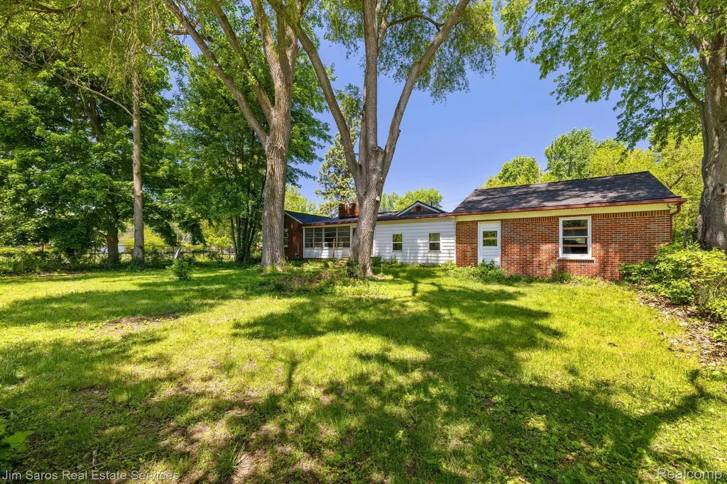 4800 Chicago Road Warren City MI 48092
