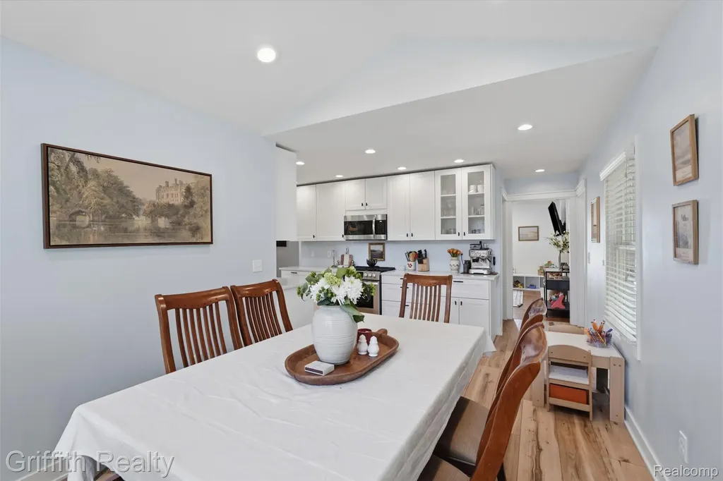 6262 Briggs Lake Drive Green Oak Township MI 48116
