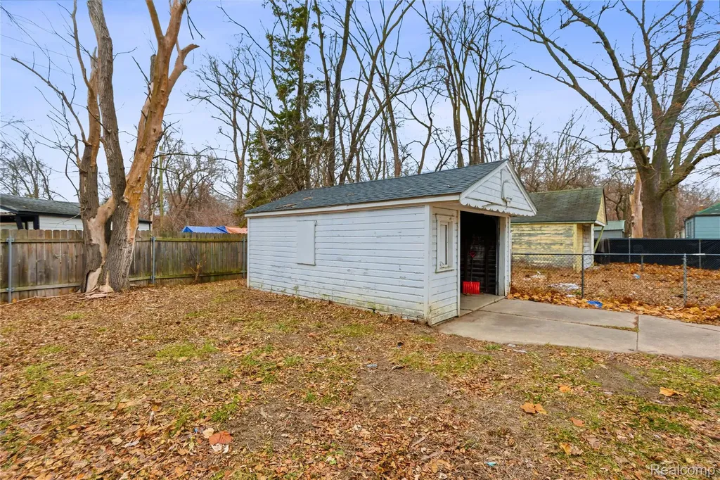 17142 Pembroke Avenue Detroit City MI 48235