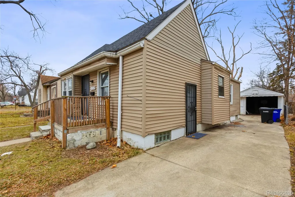 17142 Pembroke Avenue Detroit City MI 48235