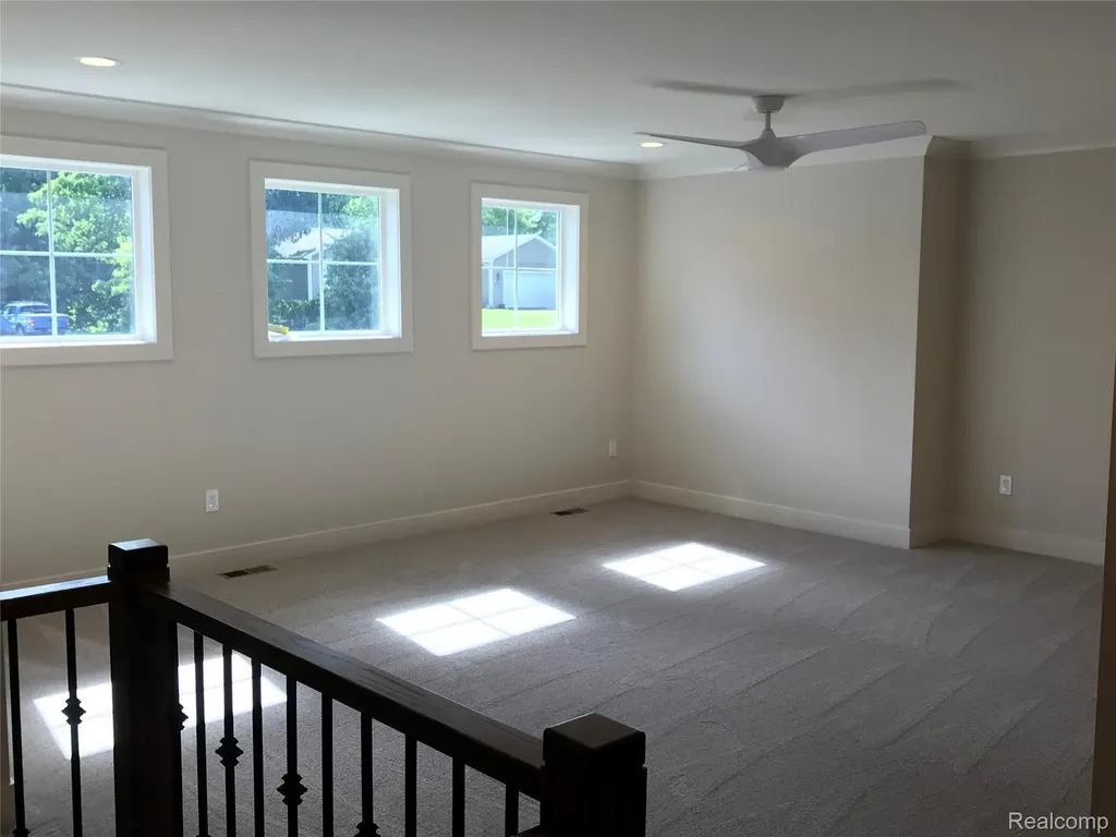 1752 Milford Heights Milford Charter Township MI 48381