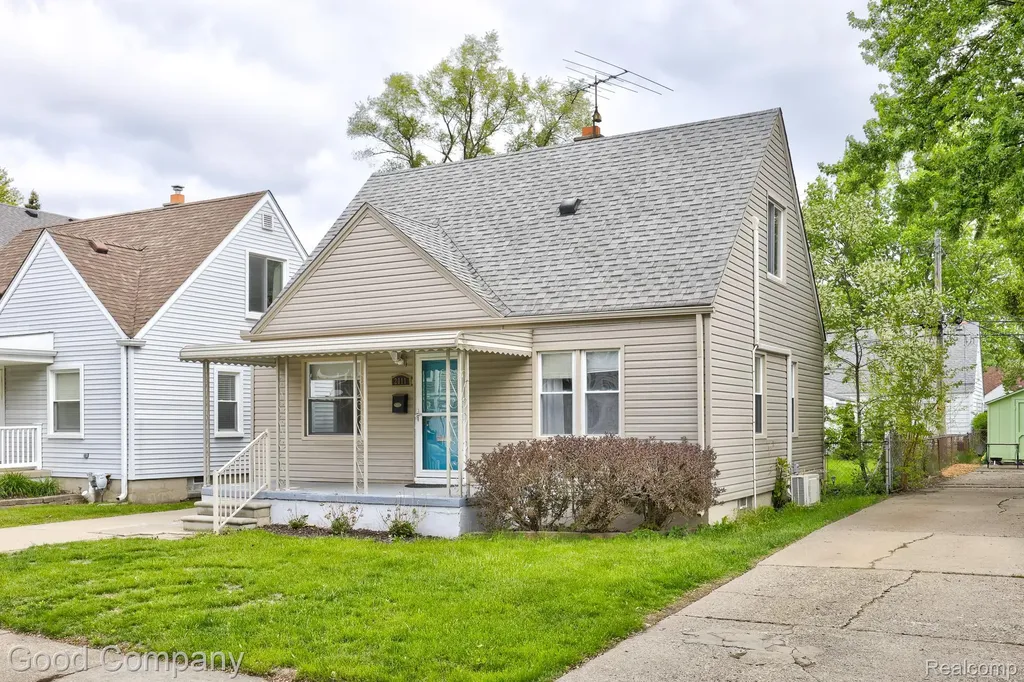 2011 Harwood Avenue Royal Oak City MI 48067