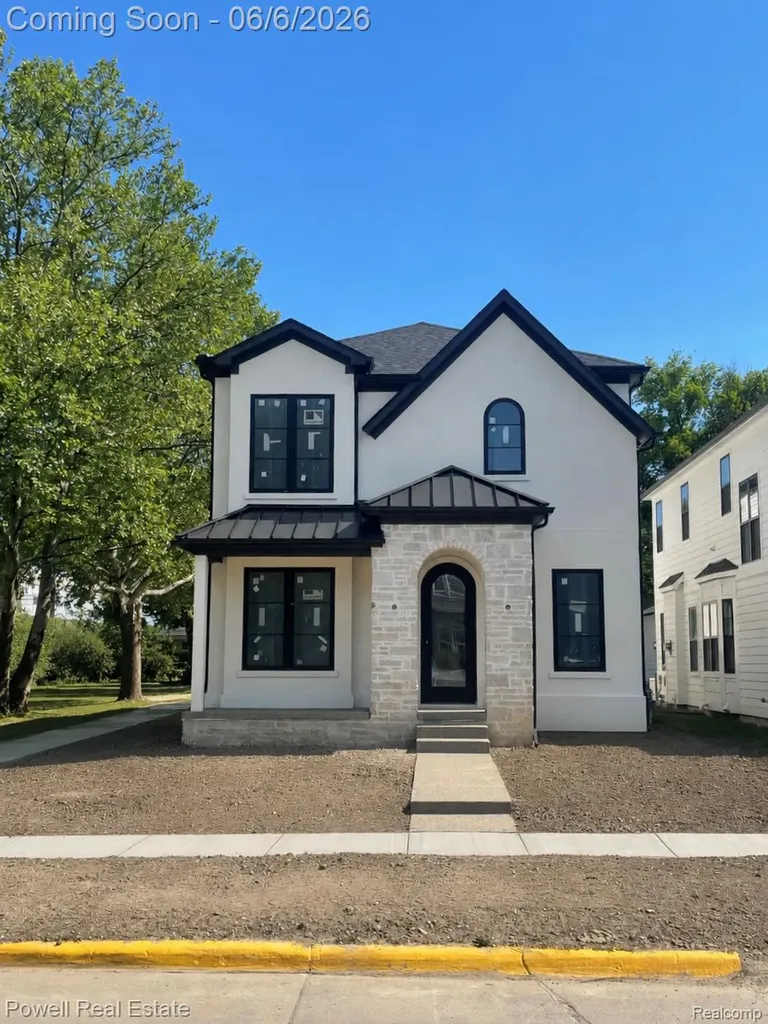 1998 Hazel Street Birmingham City MI 48009