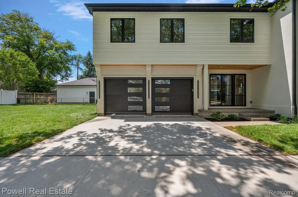 1998 Hazel Street Birmingham City MI 48009