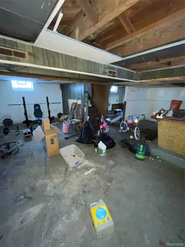 10521 Mckinney Street Detroit City MI 48224