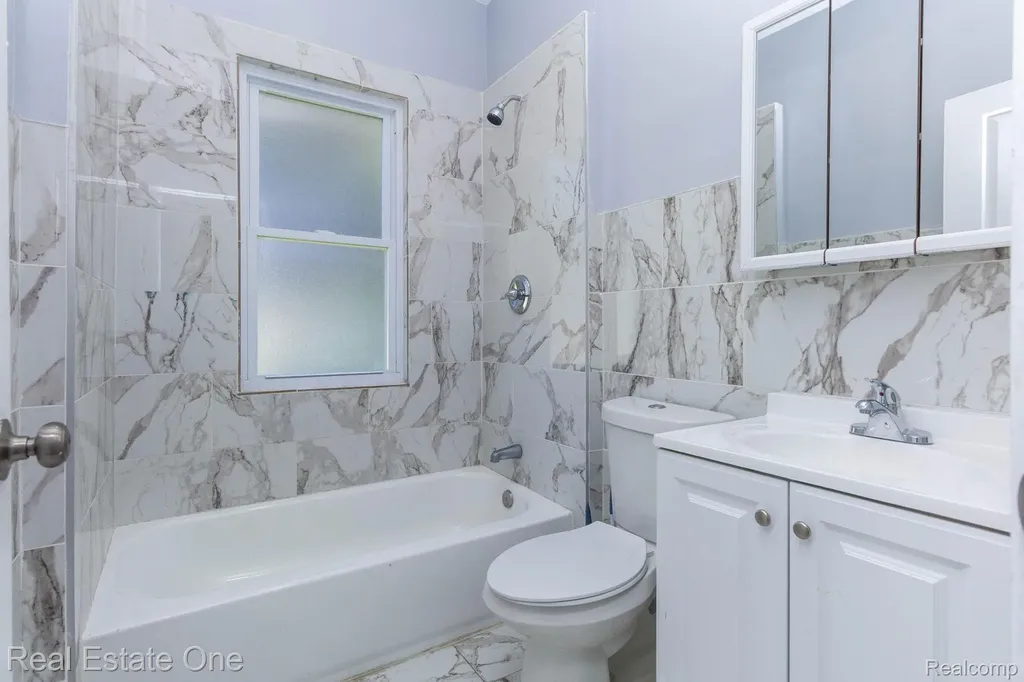 17172 Waltham Street Detroit City MI 48205