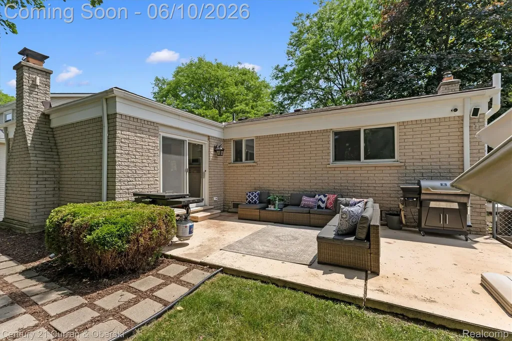 39734 Scottsdale Drive Canton Charter Township MI 48188