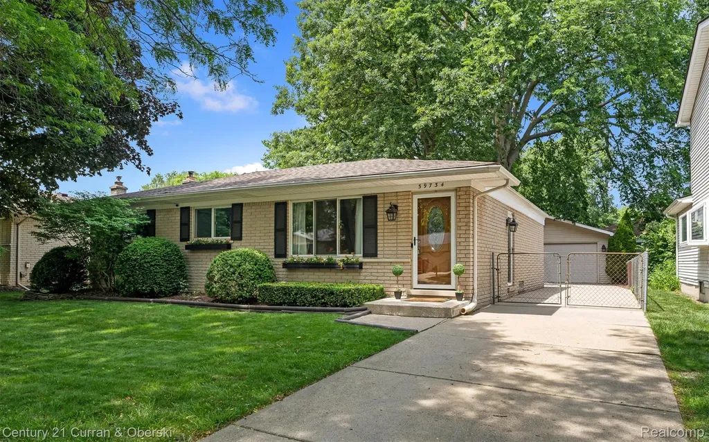39734 Scottsdale Drive Canton Charter Township MI 48188