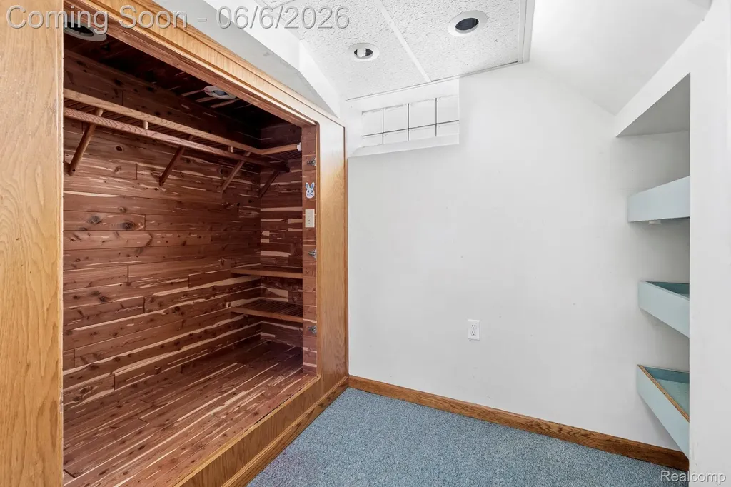 19304 Connecticut Street Roseville City MI 48066