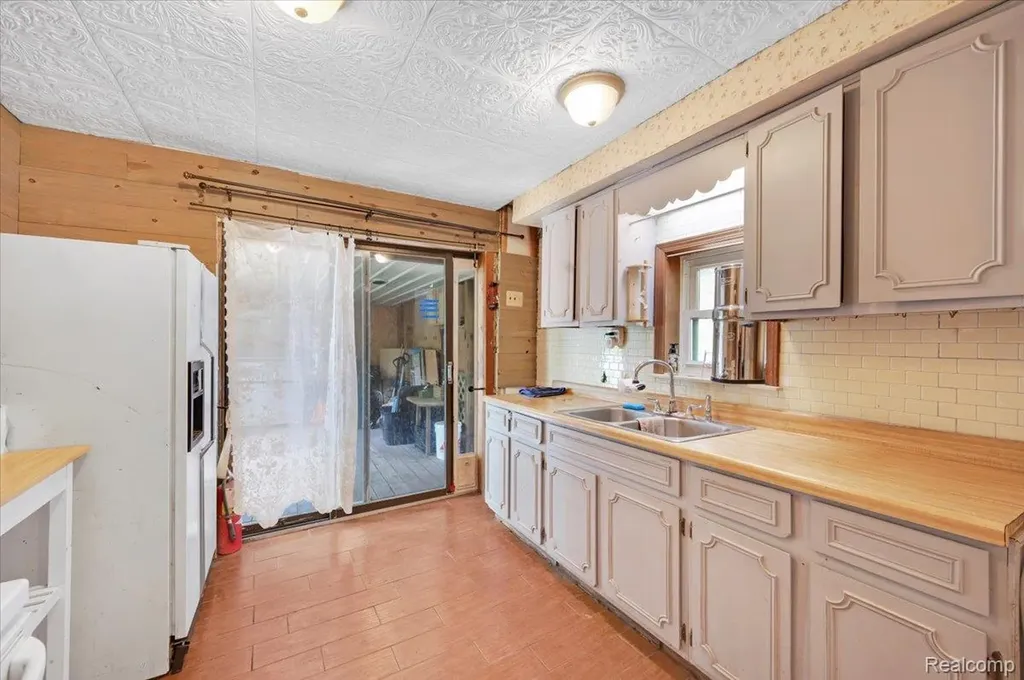 2200 W Oregon Street Mayfield Township MI 48446