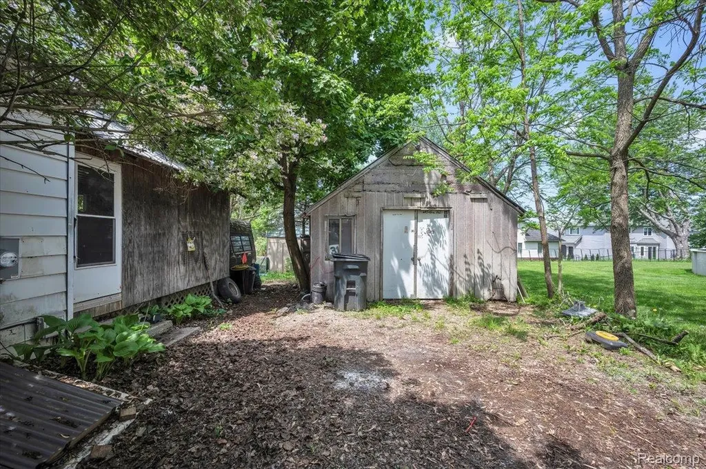 2200 W Oregon Street Mayfield Township MI 48446