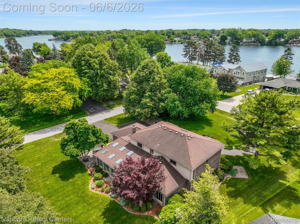 45420 Harmony Lane Van Buren Charter Township MI 48111