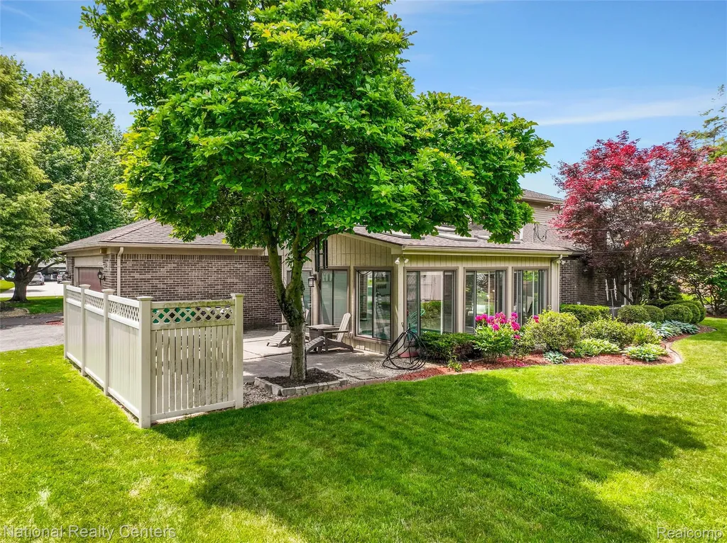45420 Harmony Lane Van Buren Charter Township MI 48111