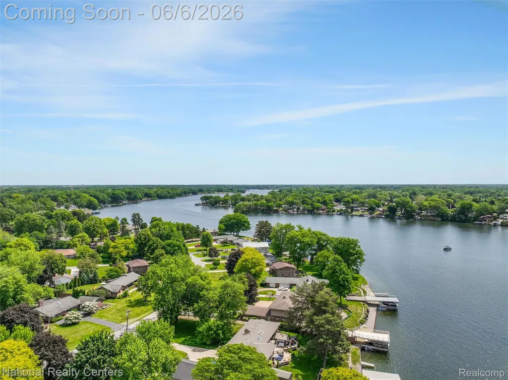 45420 Harmony Lane Van Buren Charter Township MI 48111