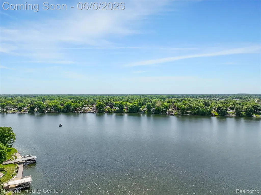 45420 Harmony Lane Van Buren Charter Township MI 48111