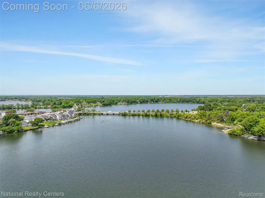 45420 Harmony Lane Van Buren Charter Township MI 48111