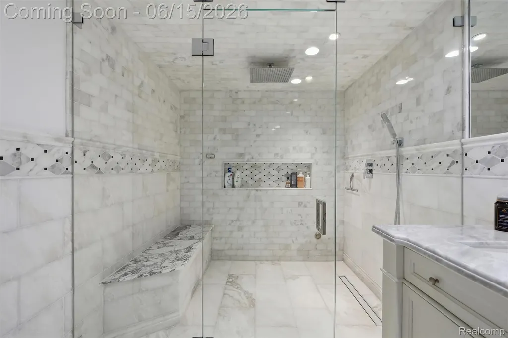 56173 Parkview Drive Shelby Charter Township MI 48316