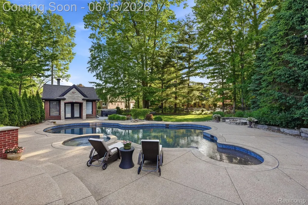 56173 Parkview Drive Shelby Charter Township MI 48316