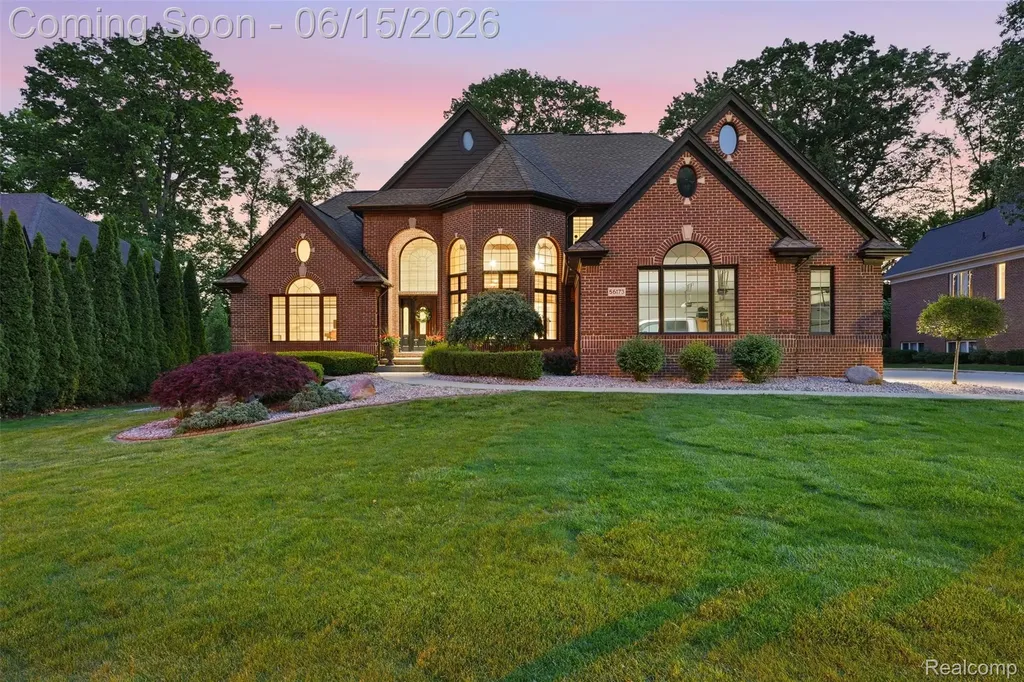 56173 Parkview Drive Shelby Charter Township MI 48316