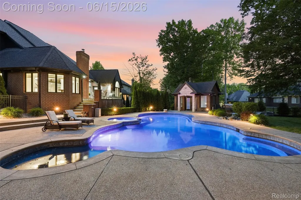 56173 Parkview Drive Shelby Charter Township MI 48316