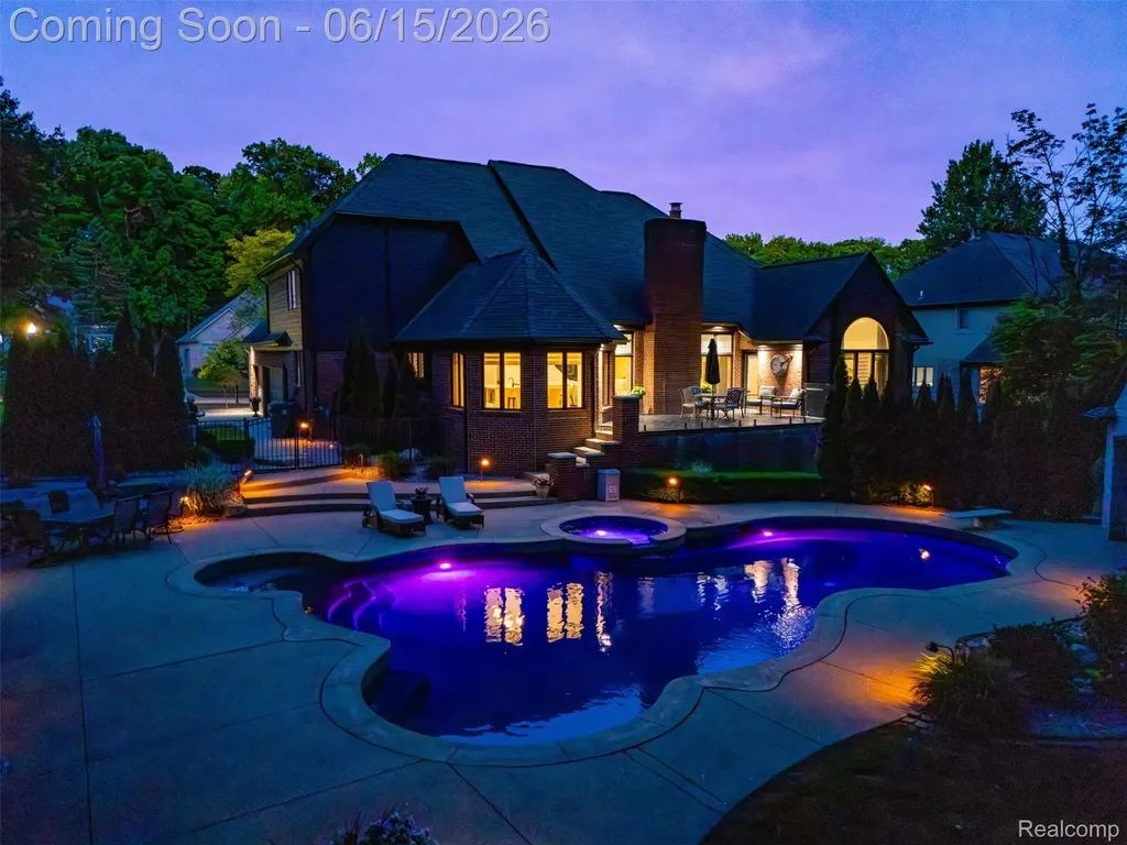 56173 Parkview Drive Shelby Charter Township MI 48316