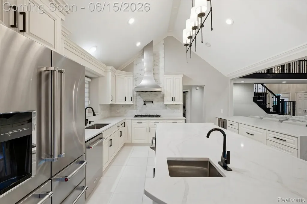 56173 Parkview Drive Shelby Charter Township MI 48316