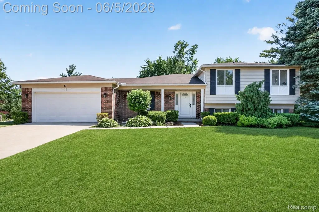 87 Duncan Drive Troy City MI 48098