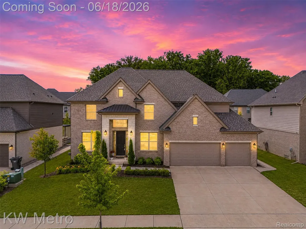 4373 Virgilia Drive Troy City MI 48098