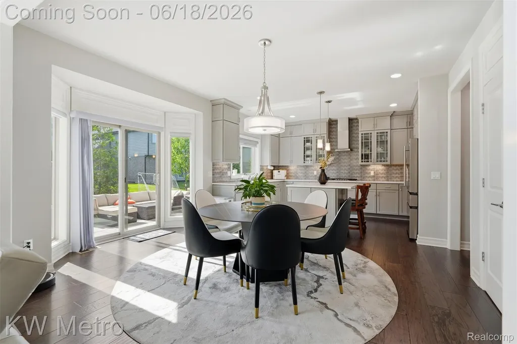 4373 Virgilia Drive Troy City MI 48098