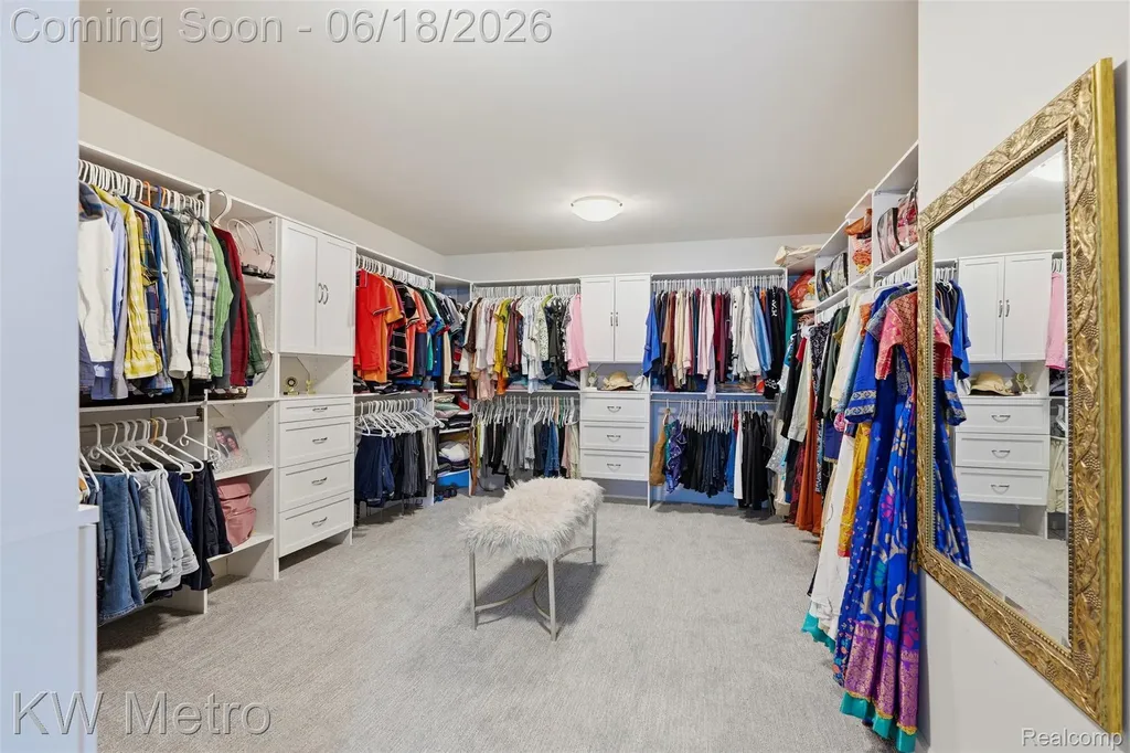 4373 Virgilia Drive Troy City MI 48098