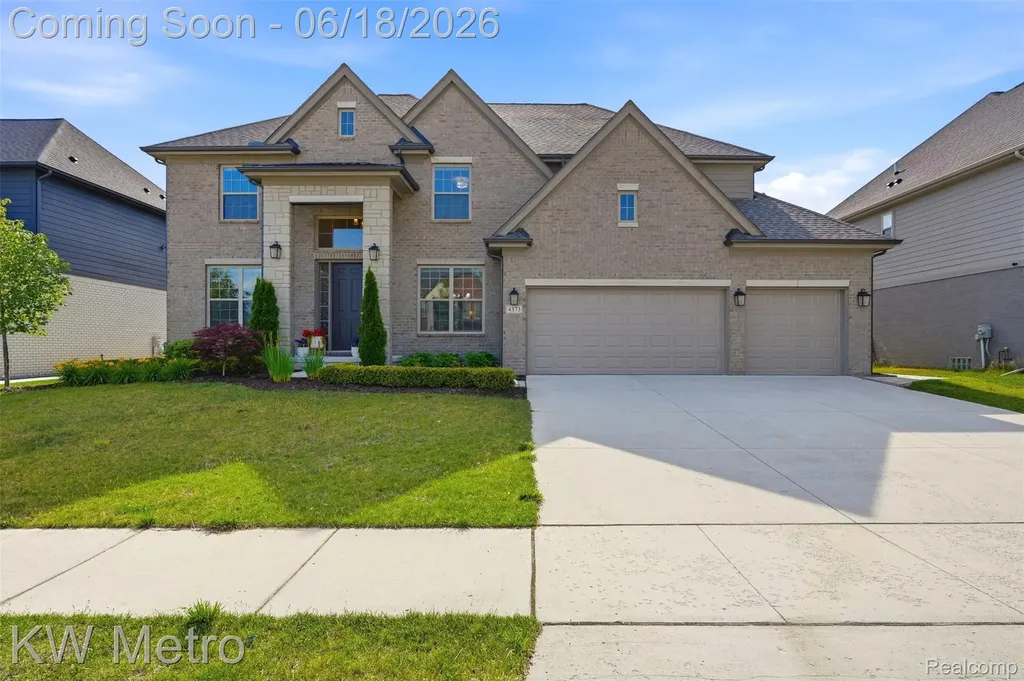 4373 Virgilia Drive Troy City MI 48098