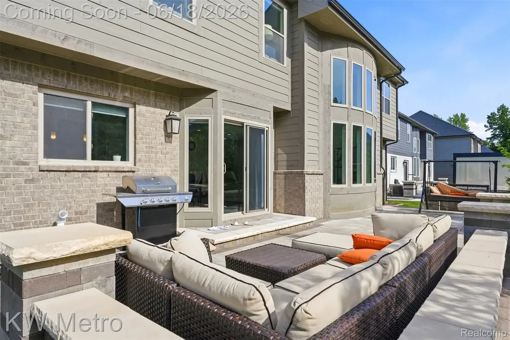 4373 Virgilia Drive Troy City MI 48098