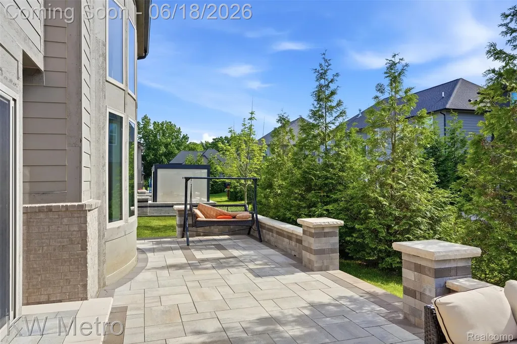4373 Virgilia Drive Troy City MI 48098