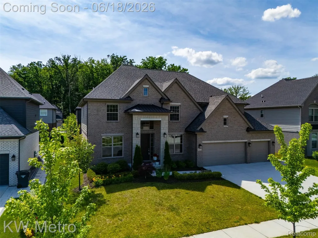 4373 Virgilia Drive Troy City MI 48098