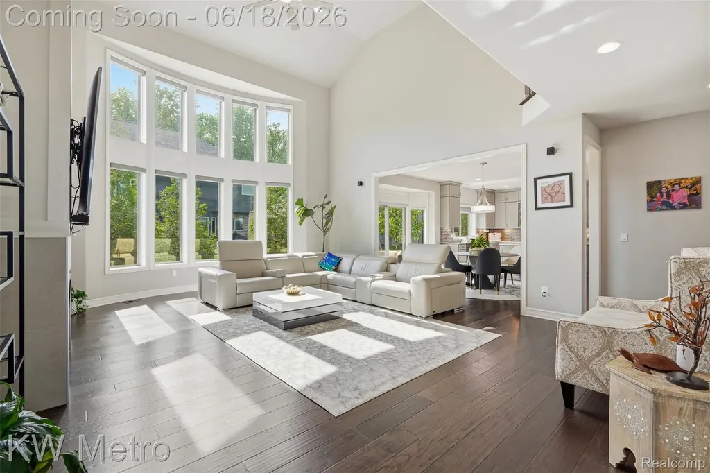 4373 Virgilia Drive Troy City MI 48098
