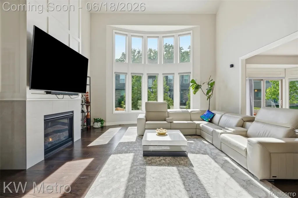 4373 Virgilia Drive Troy City MI 48098
