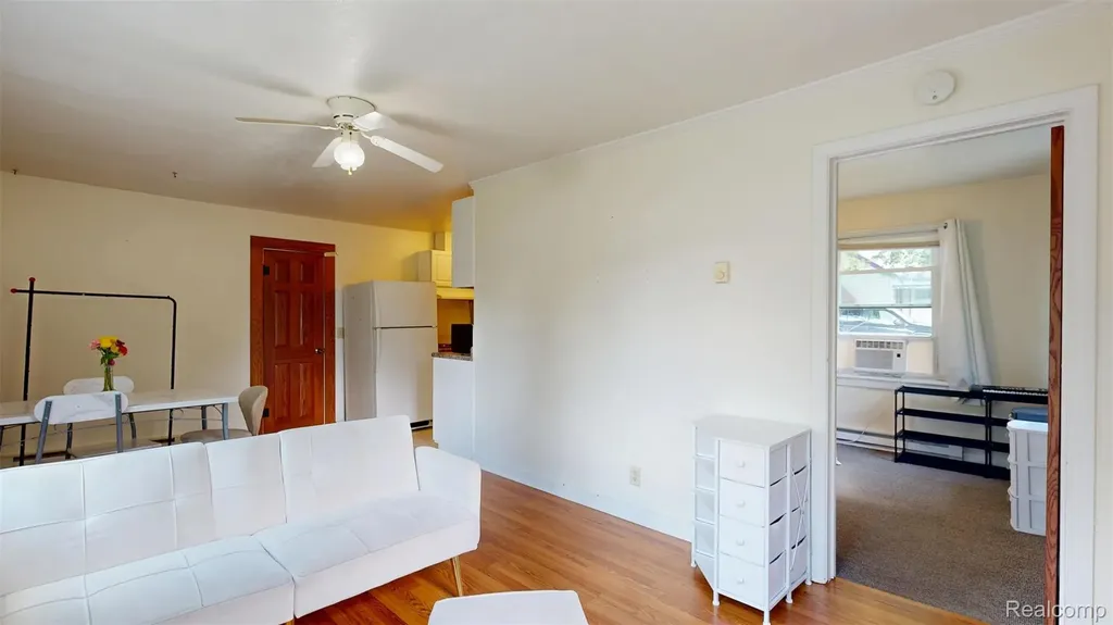 3006 Lansing Avenue Blackman Charter Township MI 49202
