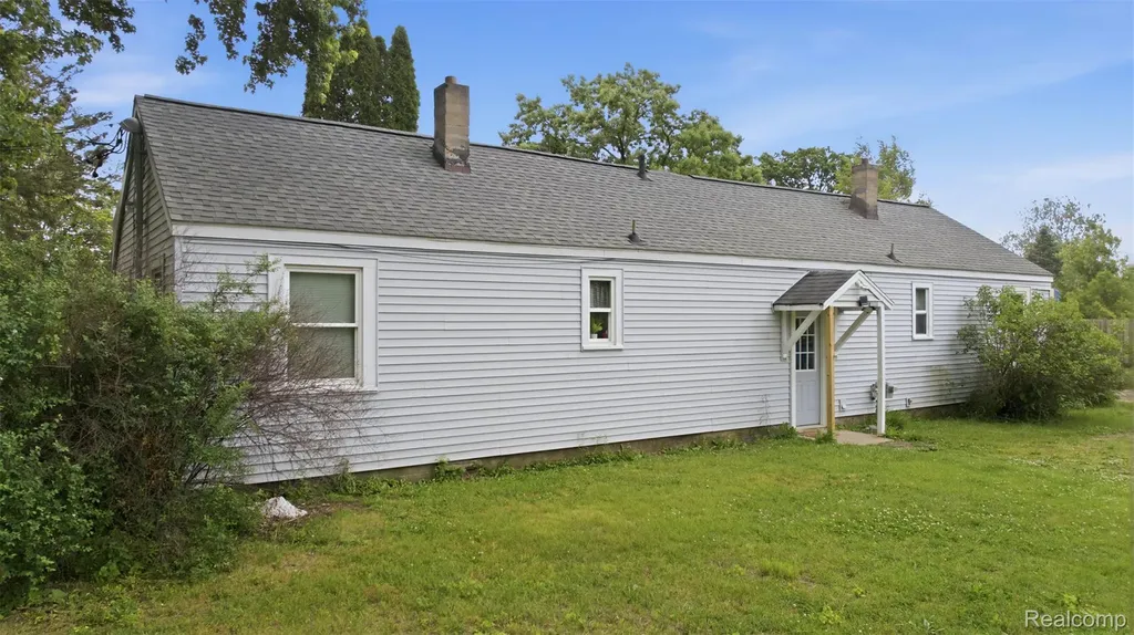 3006 Lansing Avenue Blackman Charter Township MI 49202