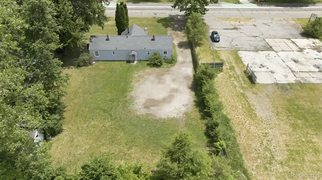 3006 Lansing Avenue Blackman Charter Township MI 49202