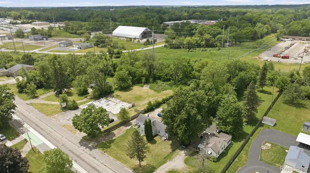 3006 Lansing Avenue Blackman Charter Township MI 49202