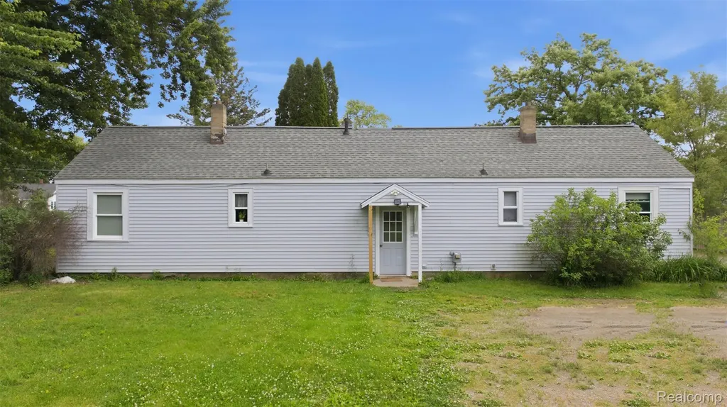 3006 Lansing Avenue Blackman Charter Township MI 49202